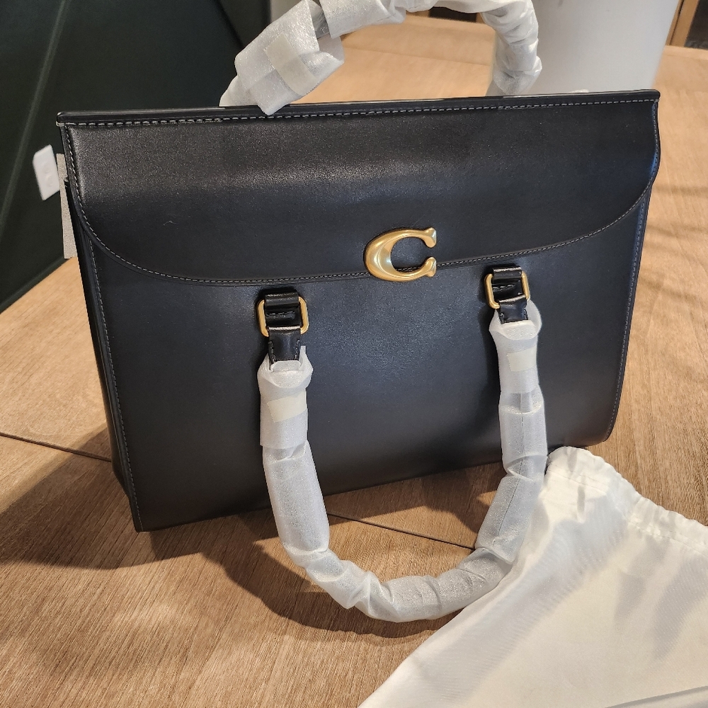 Coach Black Shoulder Bag with Gold Accents Size 36